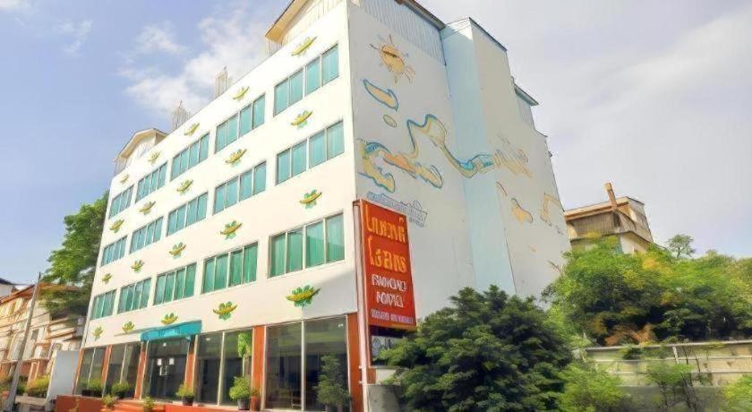 Hotel Oyo 410 Diamond Boutique 3*